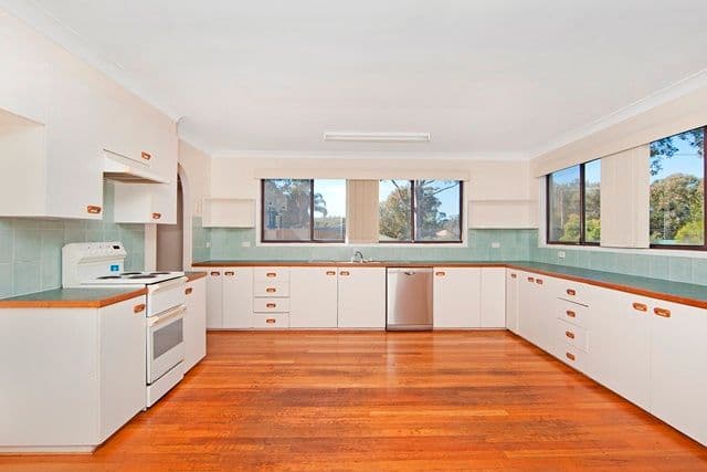 16 Rosemount Avenue, LAKE MUNMORAH NSW 2259, Lake Munmorah - Thumbnail 2