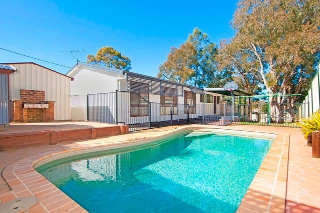 16 Rosemount Avenue, LAKE MUNMORAH NSW 2259, Lake Munmorah - Thumbnail 3