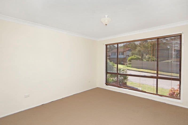 16 Rosemount Avenue, LAKE MUNMORAH NSW 2259, Lake Munmorah - Thumbnail 5