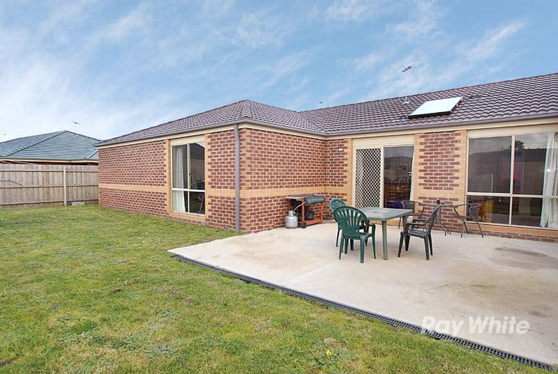 9 Hunter Rise, Endeavour Hills, VIC, 3802, Endeavour Hills - Thumbnail 5