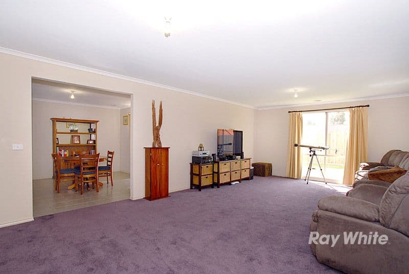 9 Hunter Rise, Endeavour Hills, VIC, 3802, Endeavour Hills - Thumbnail 6
