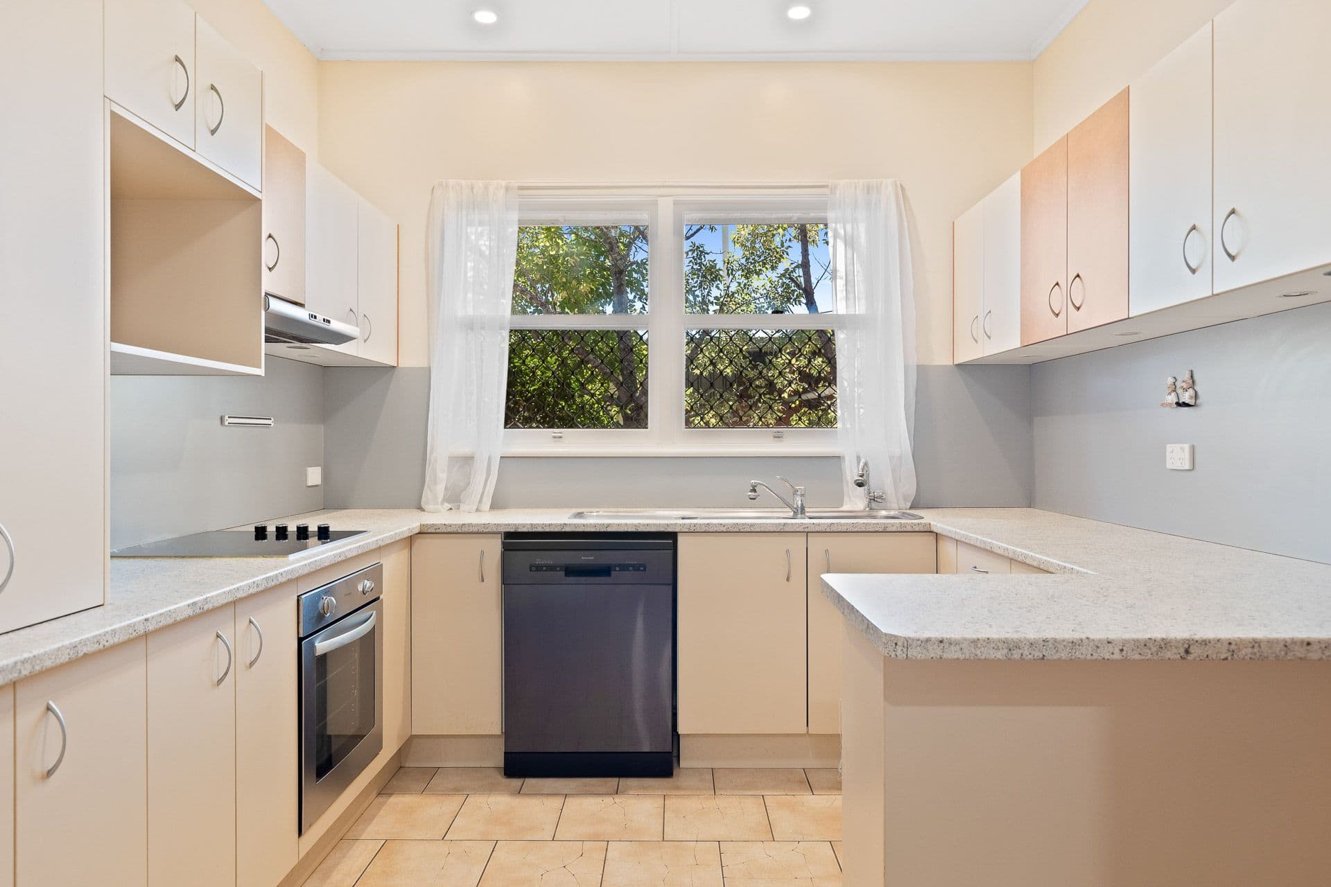 27 Fourth Avenue, Harristown QLD 4350, Harristown - Thumbnail 8