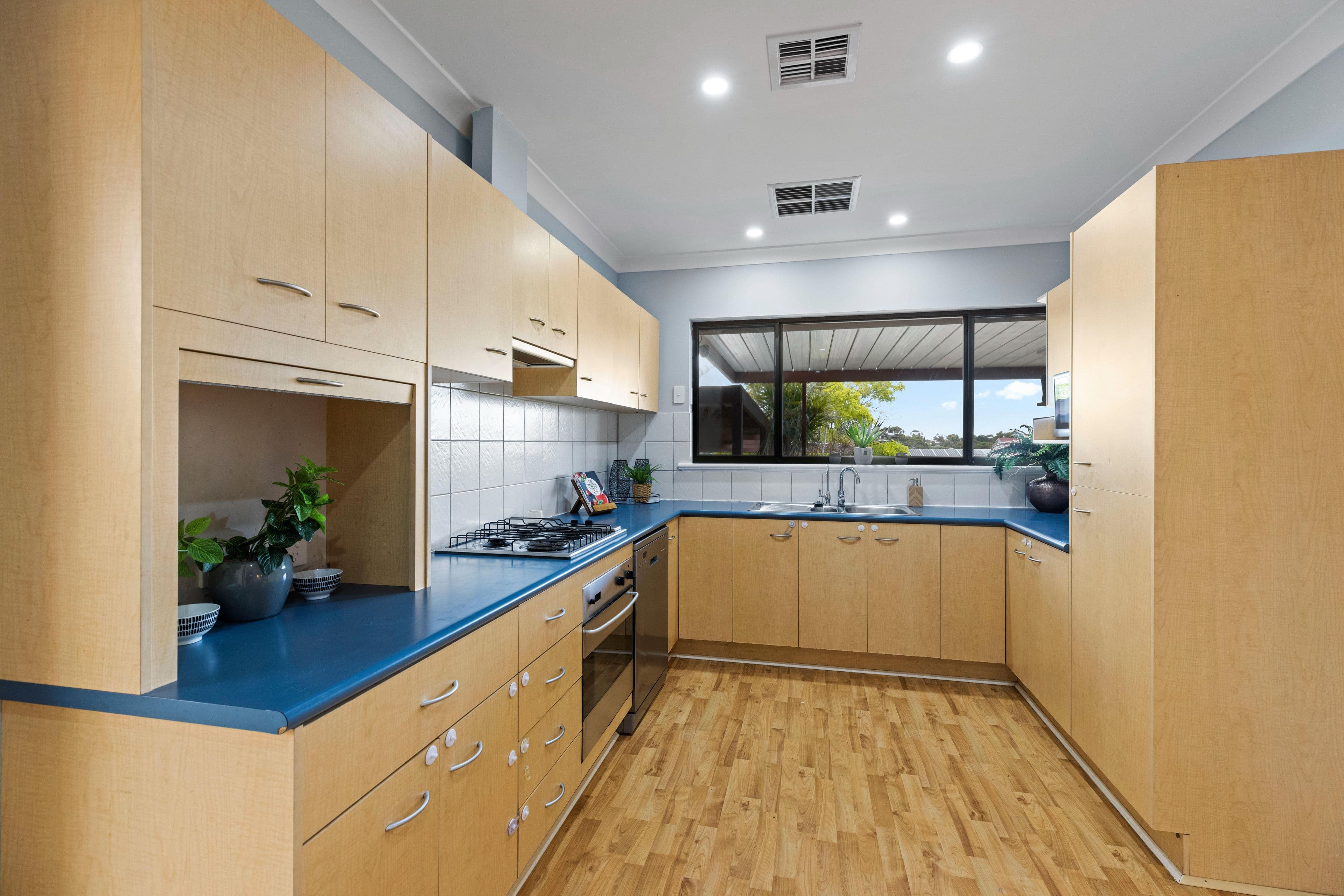 87 Eyre Crescent, Valley View SA 5093, Valley View - Thumbnail 6