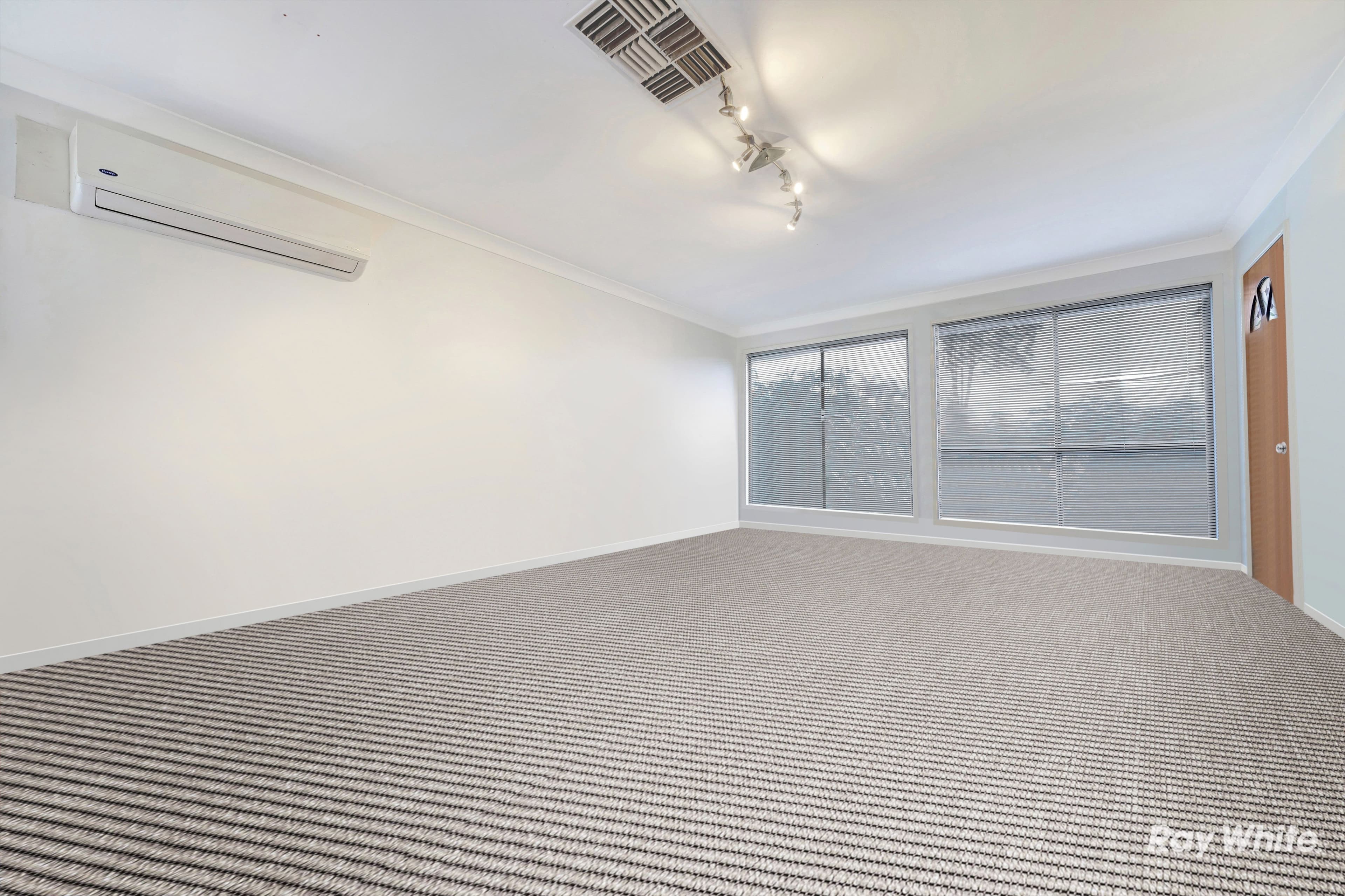 4 Bushlark Street, Crestmead QLD 4132, Crestmead - Thumbnail 5