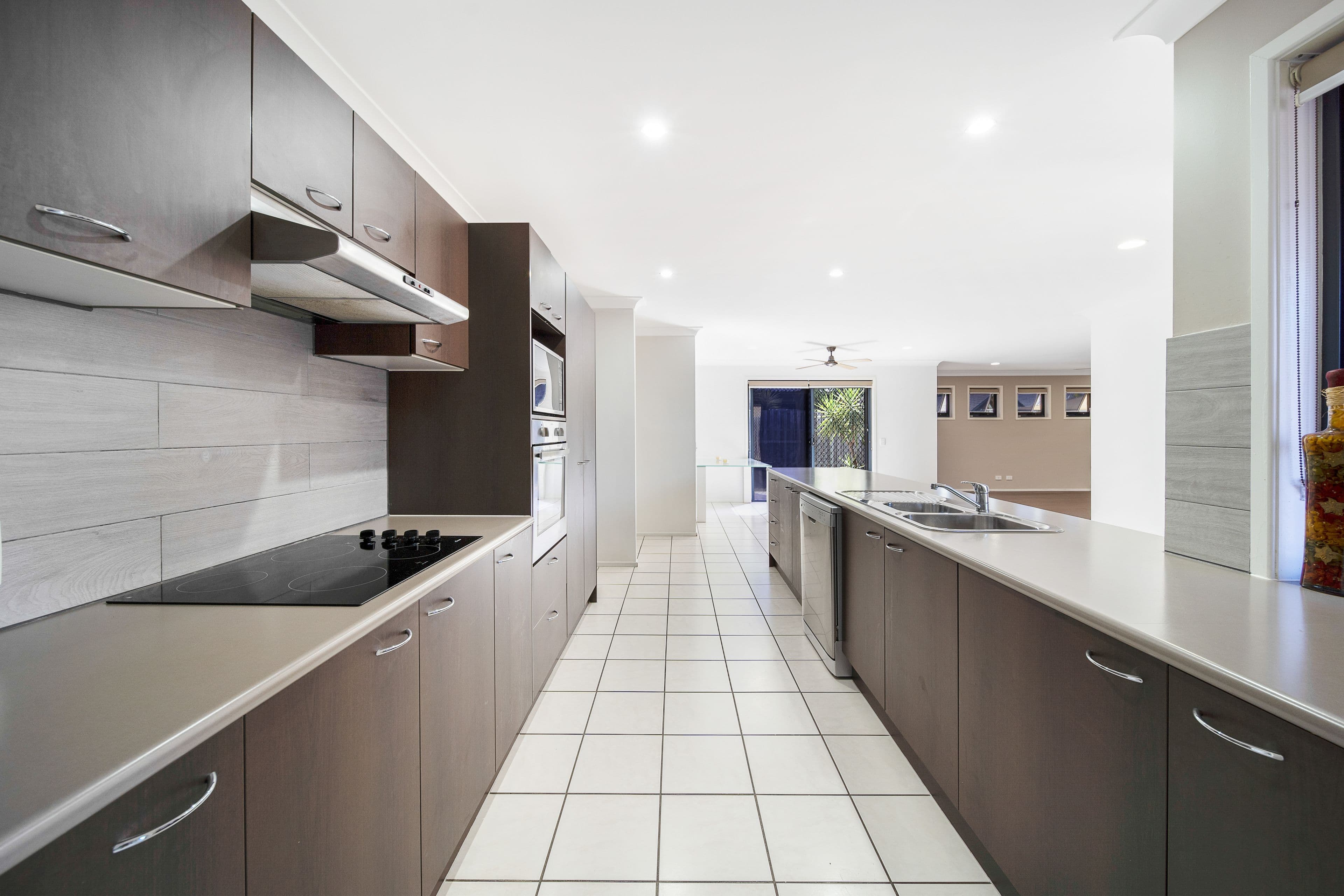 16 Weir Close, Berrinba QLD 4117, Berrinba - Image 1