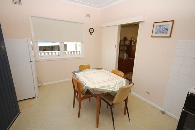 22 Leigh Street, MERRYLANDS NSW 2160, Merrylands - Thumbnail 3
