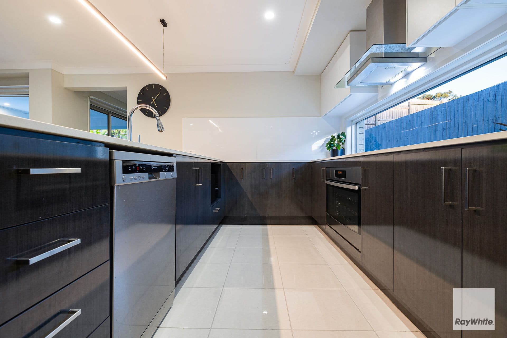4 Valleygreen Close, Redland Bay QLD 4165, Redland Bay - Thumbnail 6