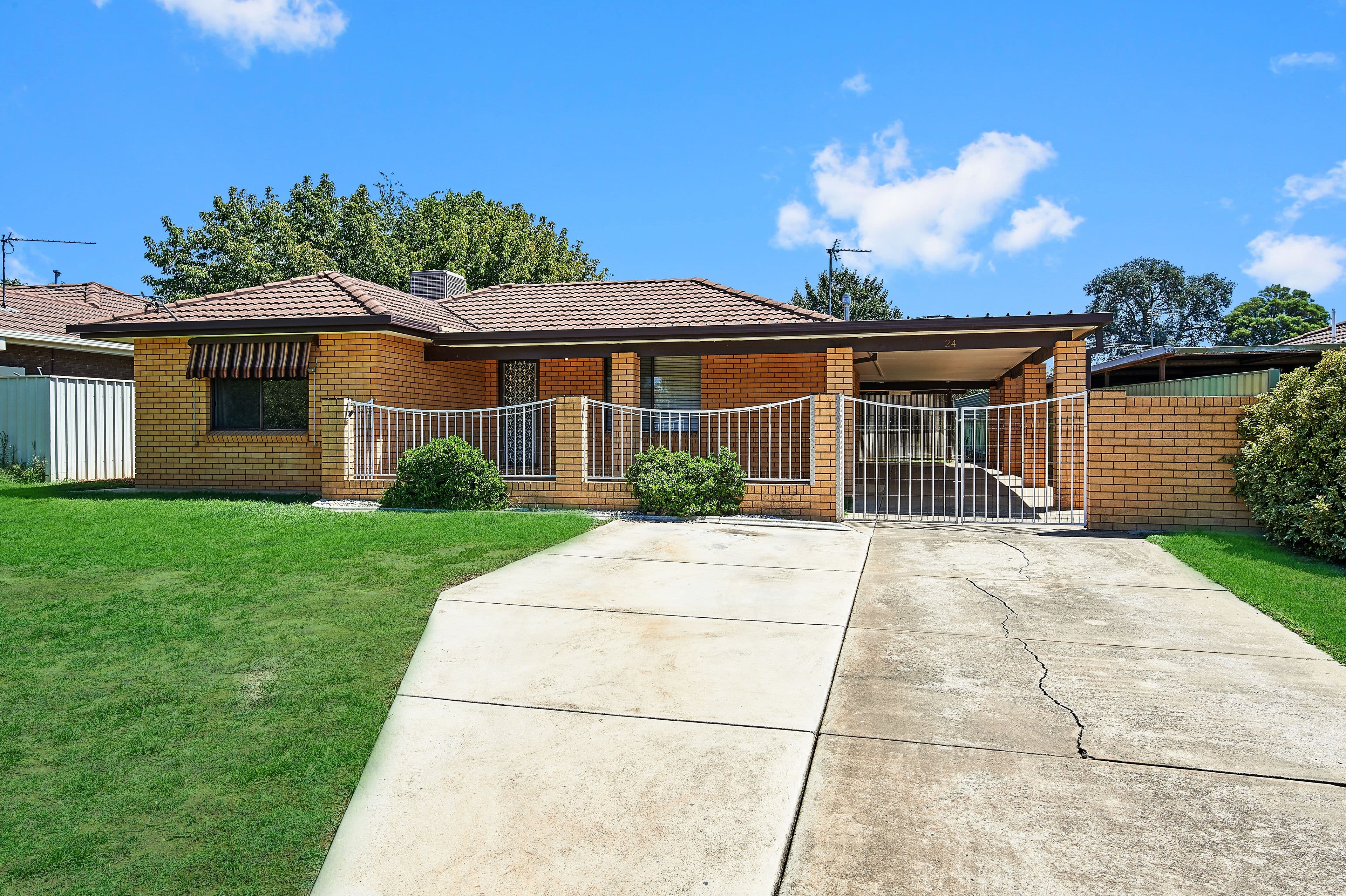 24 Forrest Street, Lake Albert - Image 1