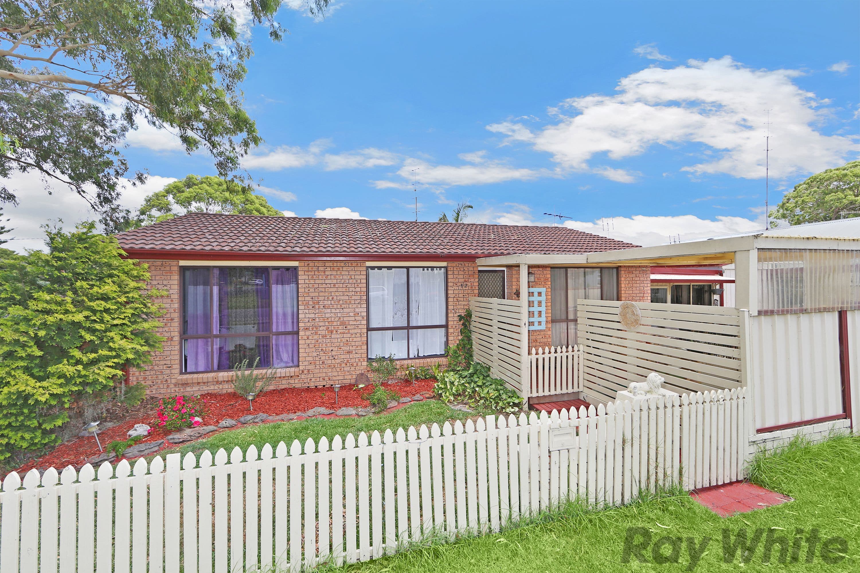 12 Waverley Road, Mannering Park - Image 1
