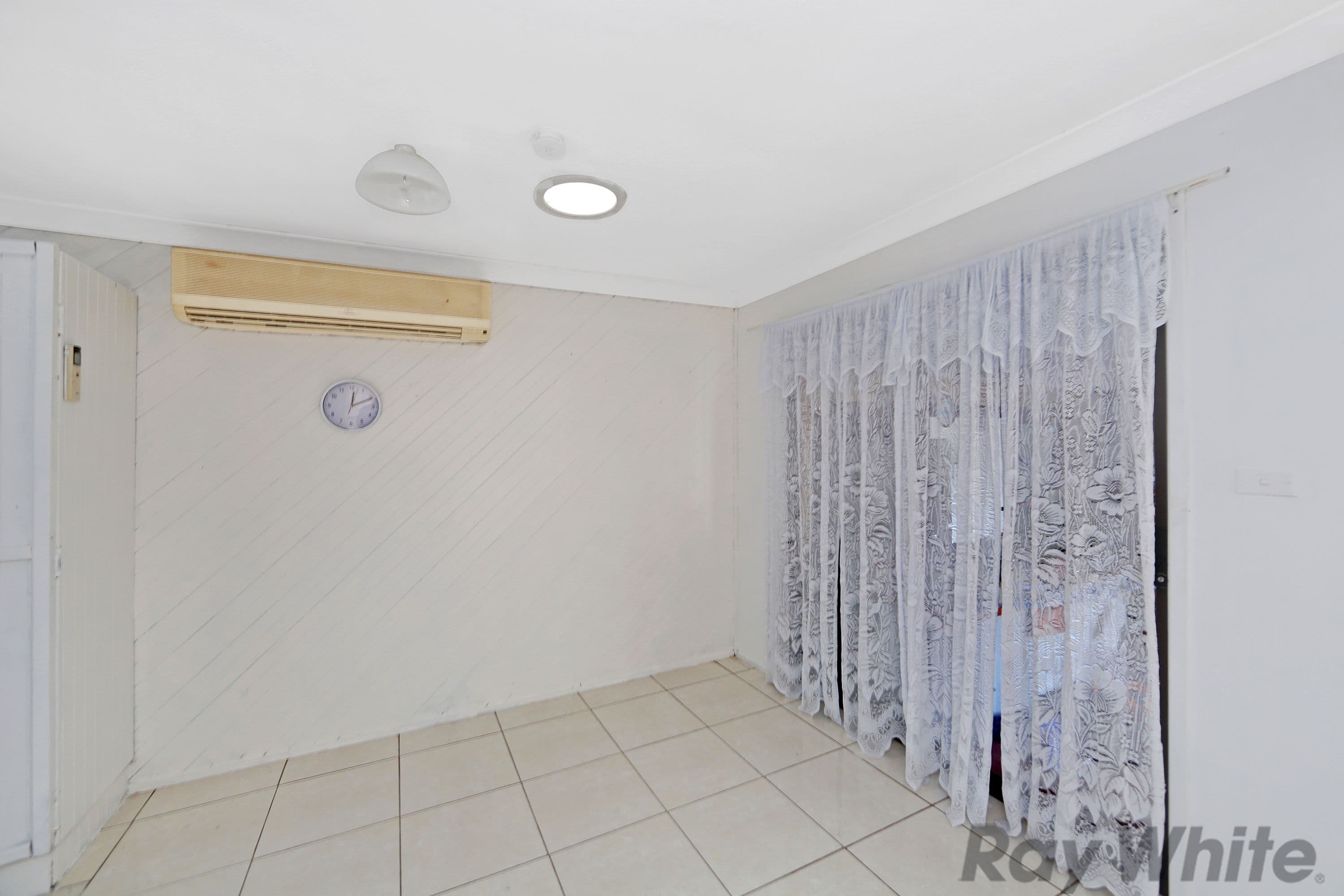 12 Waverley Road, Mannering Park - Thumbnail 5