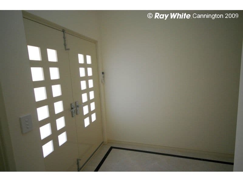 4 Tulip Way, EAST CANNINGTON WA 6107, East Cannington - Thumbnail 2