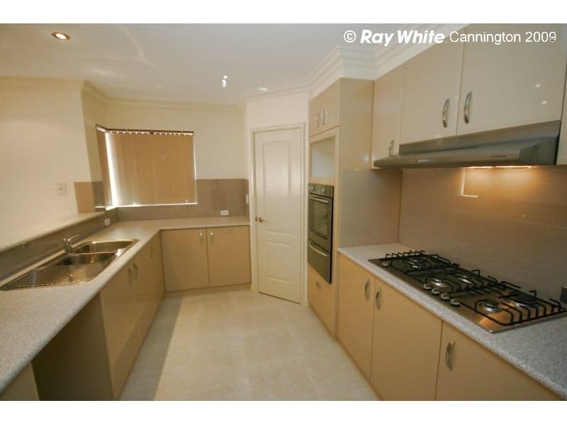 4 Tulip Way, EAST CANNINGTON WA 6107, East Cannington - Thumbnail 4