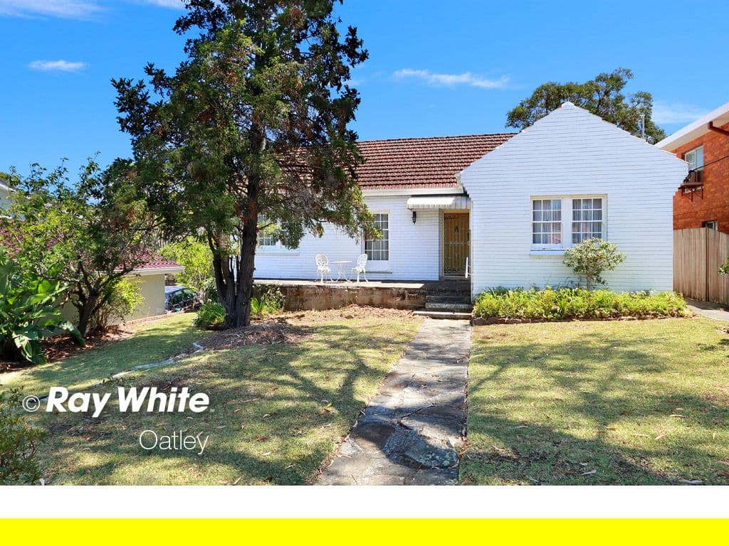 124 Gungah Bay Road, Oatley - Image 1