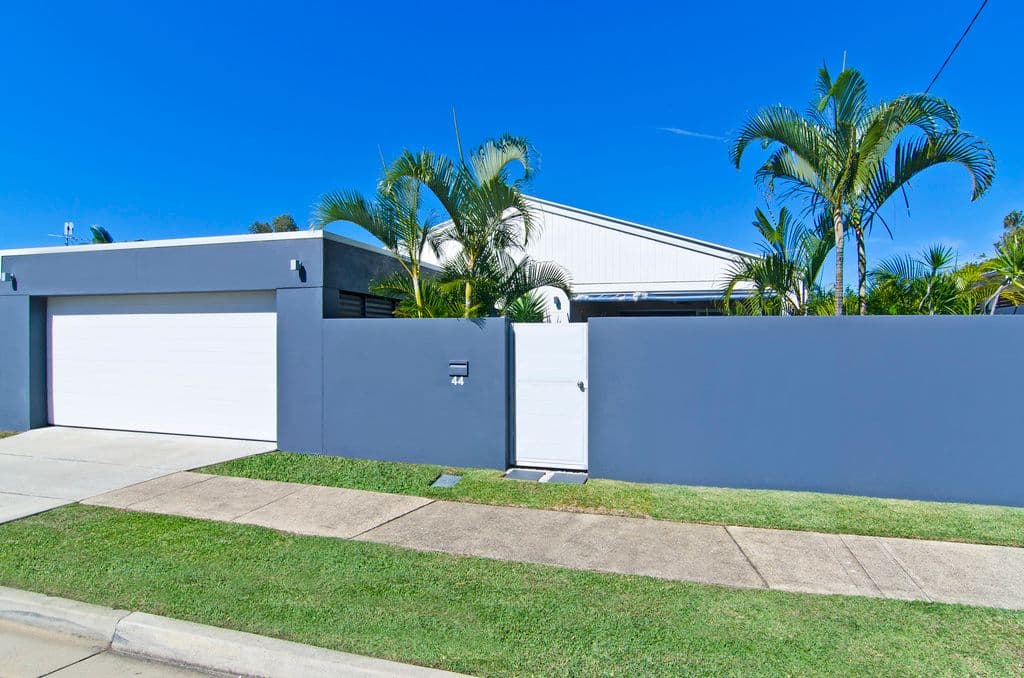 44 Twelfth Avenue, PALM BEACH QLD 4221, Palm Beach - Thumbnail 2