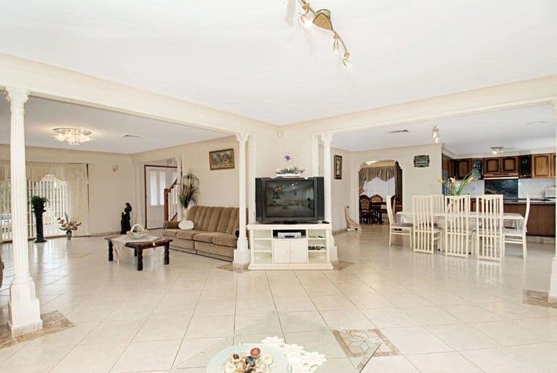 11 Hunter Place, CASTLE HILL NSW 2154, Castle Hill - Thumbnail 2