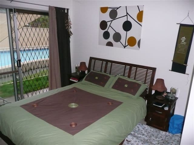 33 Albicore Street, MERMAID WATERS QLD 4218, Mermaid Waters - Thumbnail 5