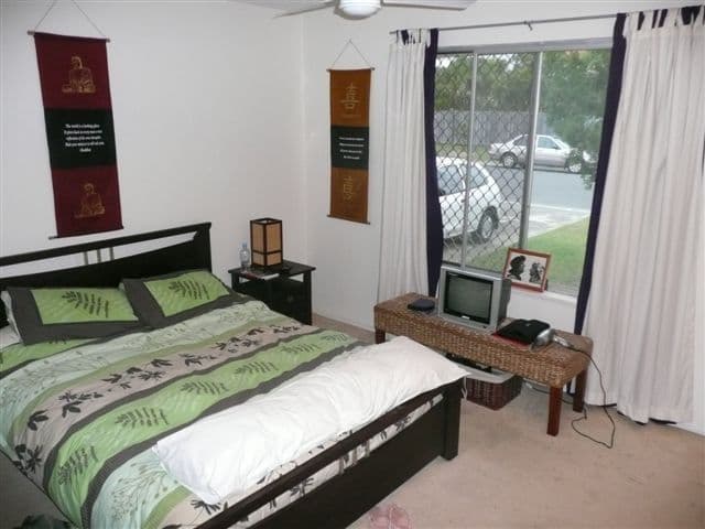 33 Albicore Street, MERMAID WATERS QLD 4218, Mermaid Waters - Thumbnail 7