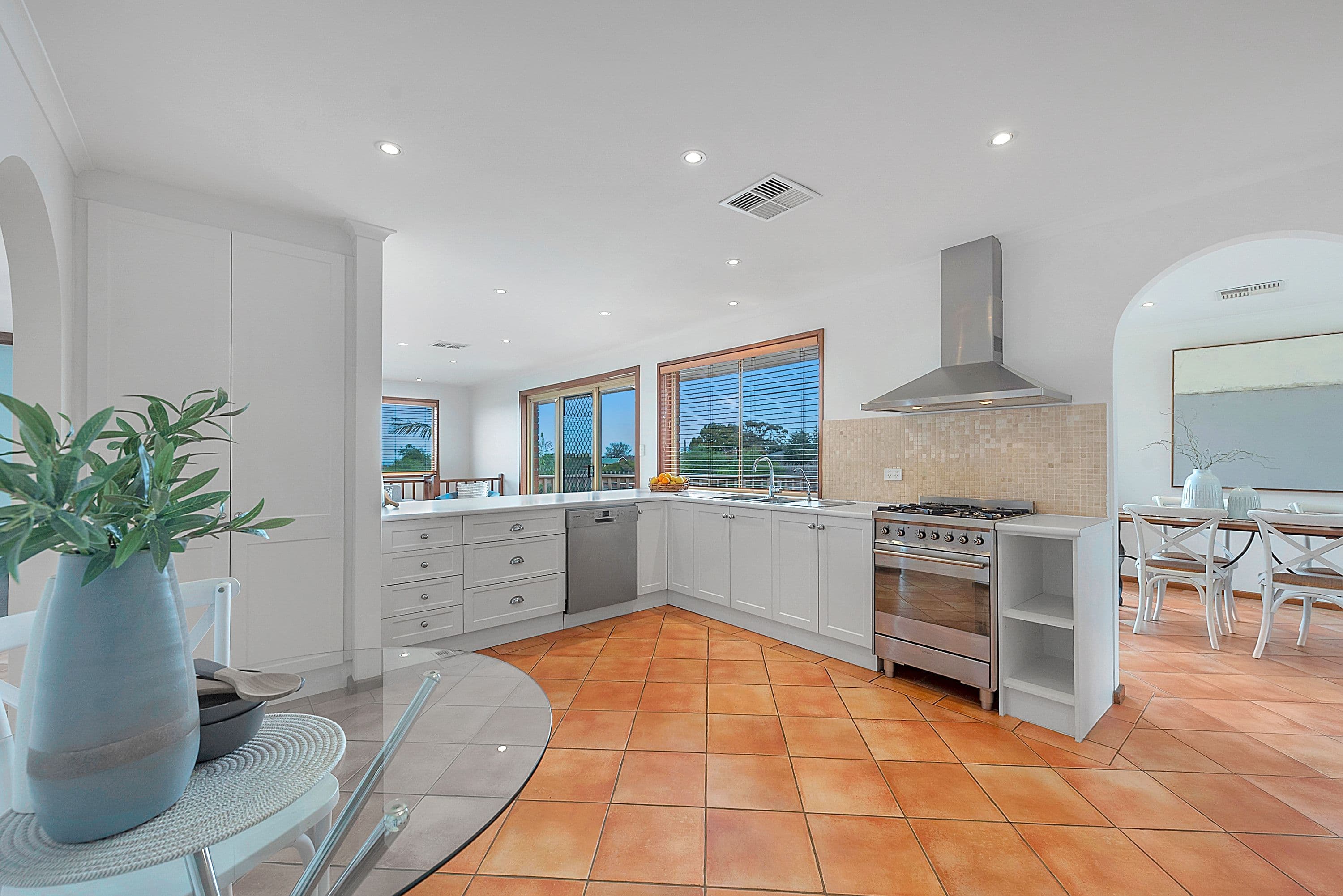 18 Maidment Court, Wynn Vale SA 5127, Wynn Vale - Thumbnail 2