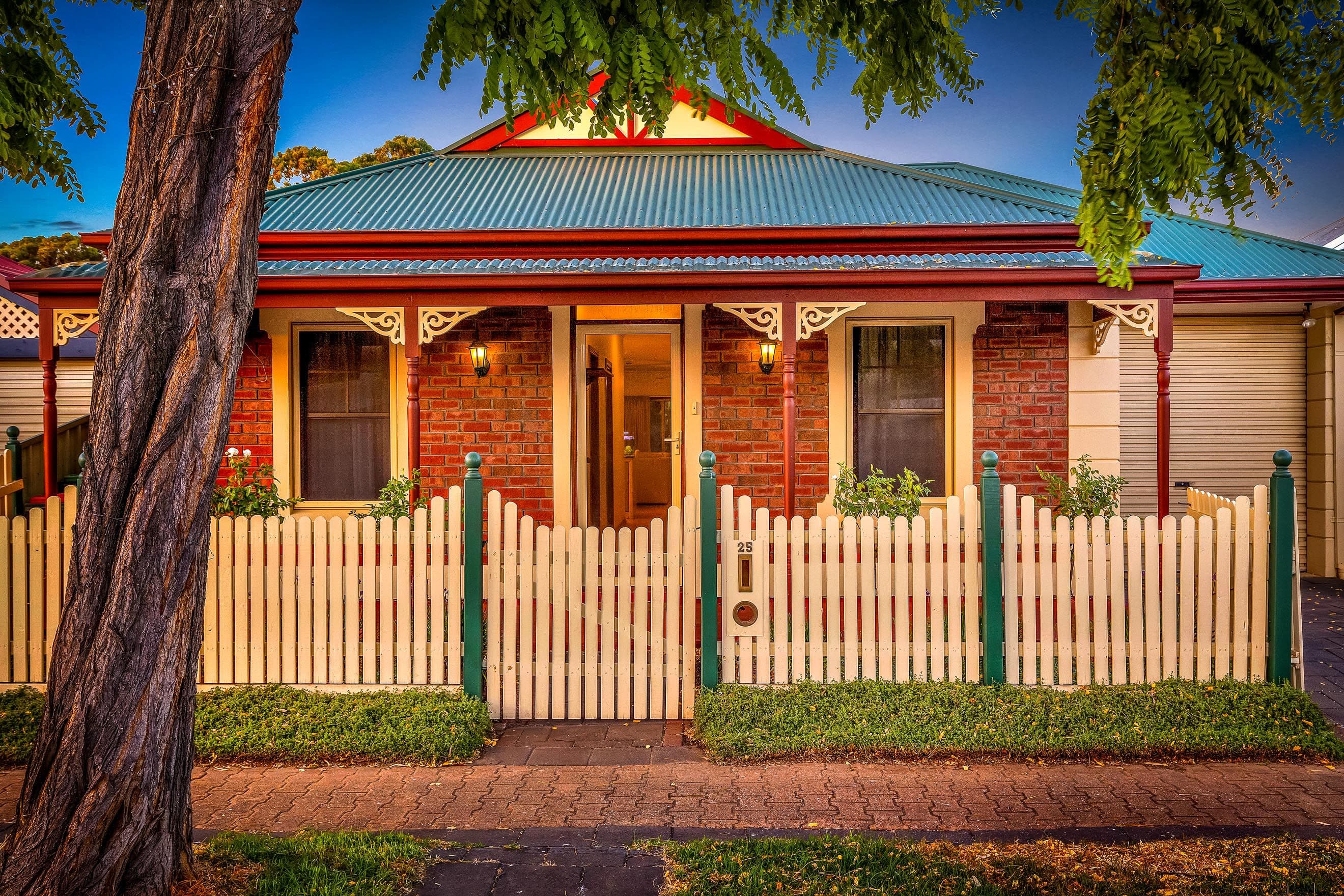 25 Windermere Crescent, Mawson Lakes SA 5095, Mawson Lakes - Image 1