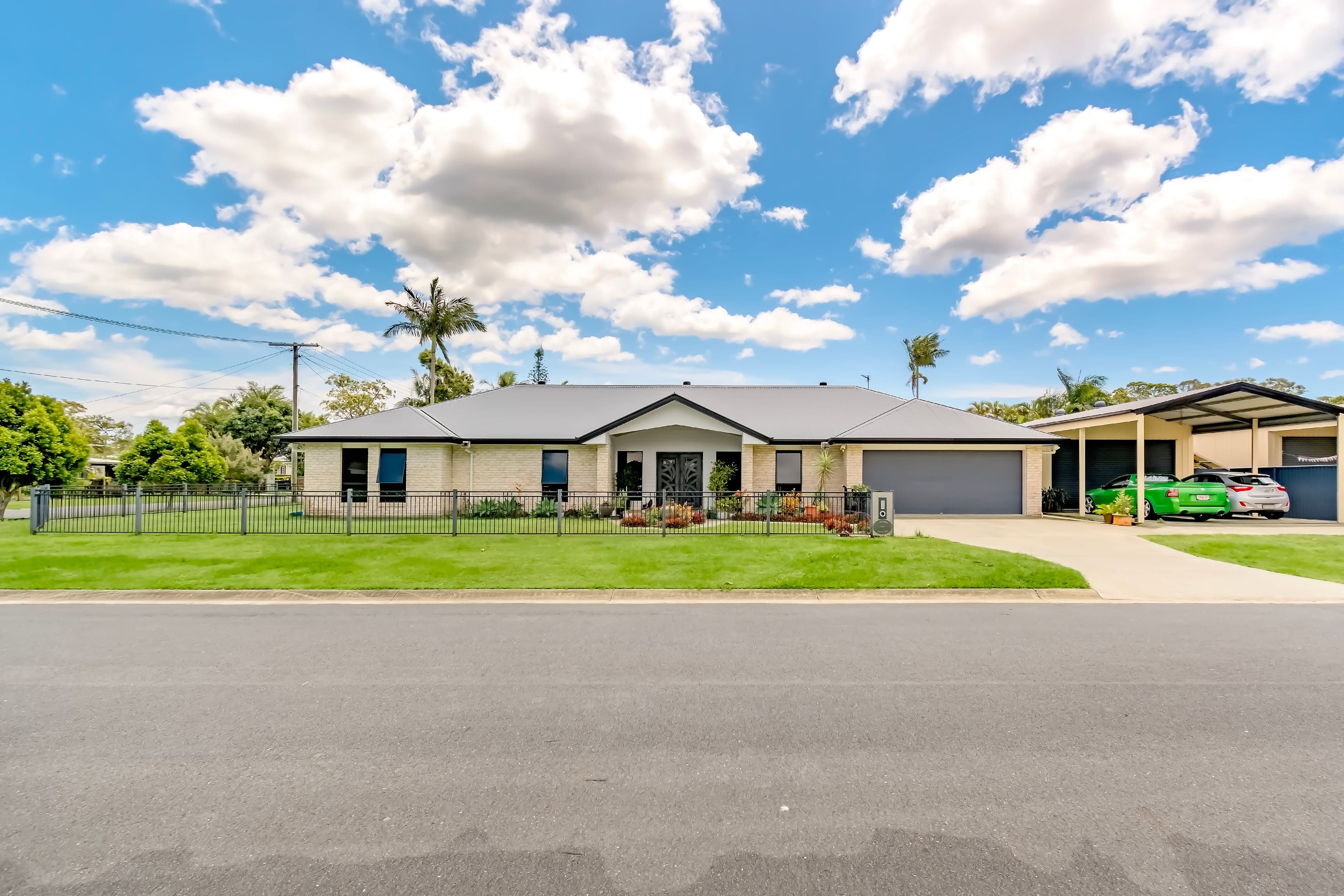 16 Pine Street, Jacobs Well QLD 4208, Jacobs Well - Thumbnail 2