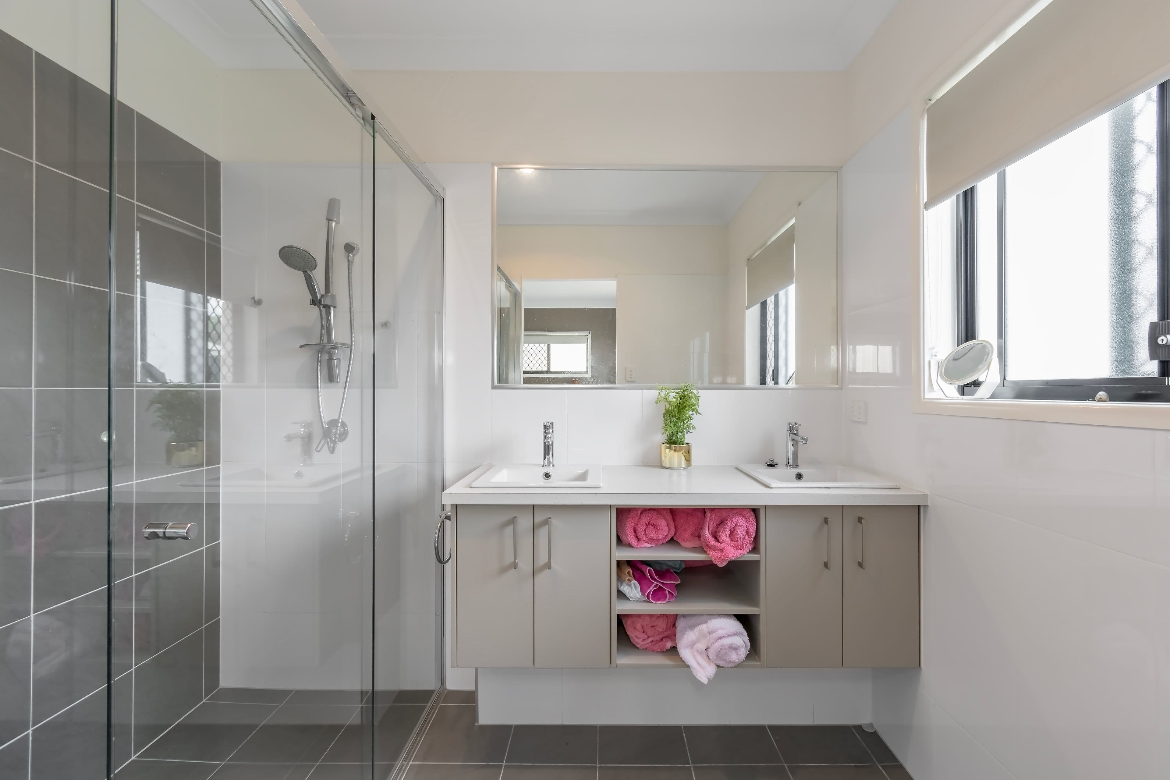 16 Pine Street, Jacobs Well QLD 4208, Jacobs Well - Thumbnail 8
