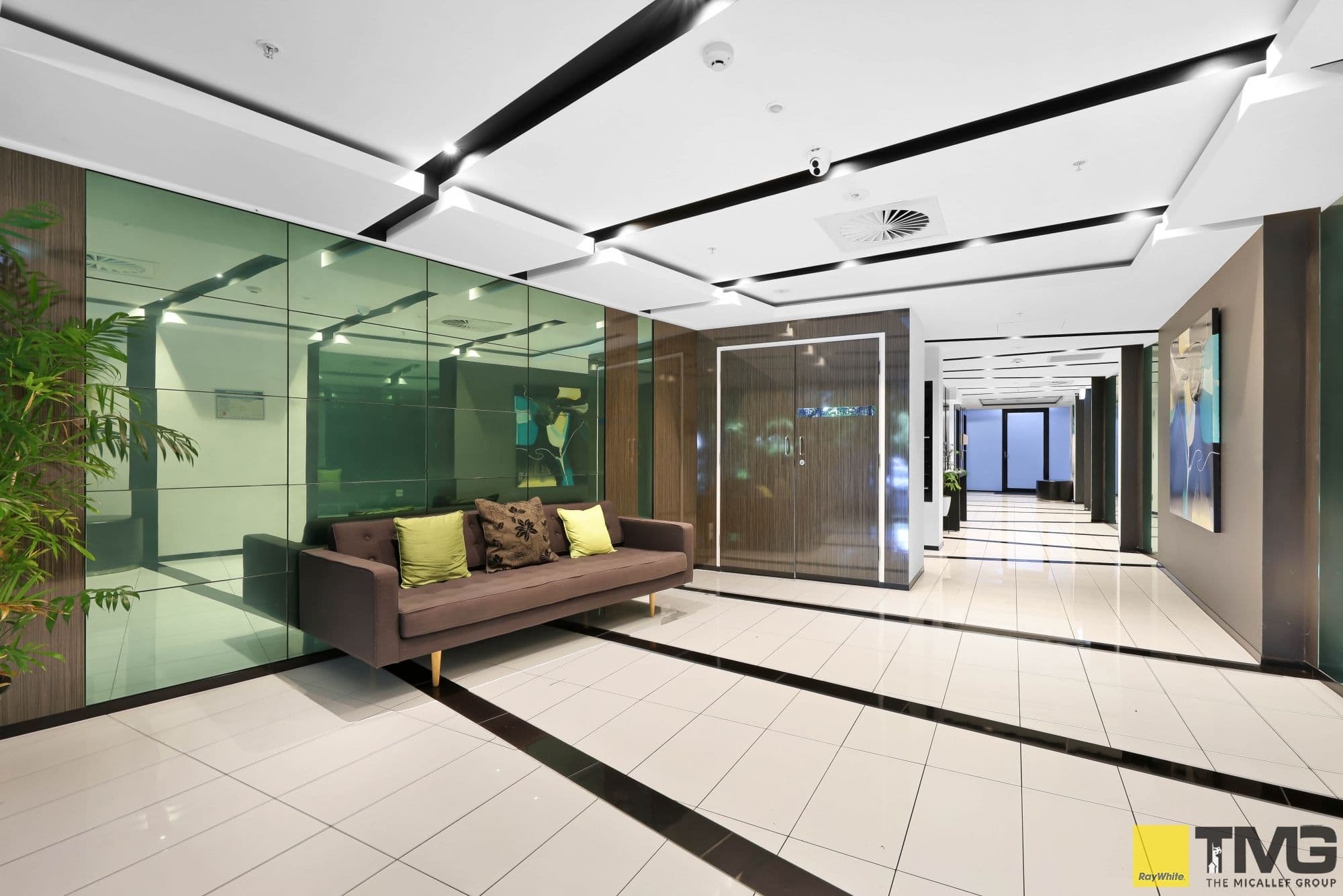 5 Harbourside Court, Biggera Waters QLD 4216, Biggera Waters - Thumbnail 4
