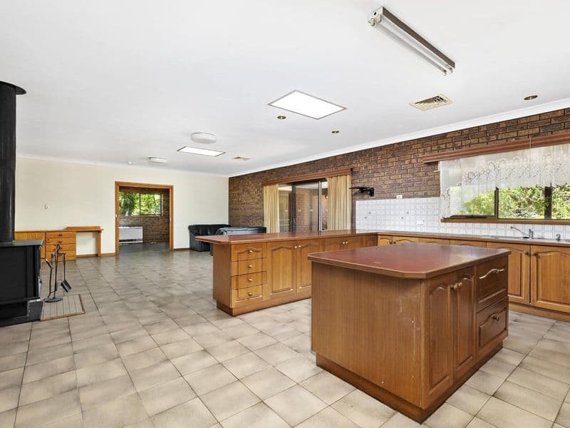 13 Golf links Road, Ararat VIC 3377, Ararat - Thumbnail 3