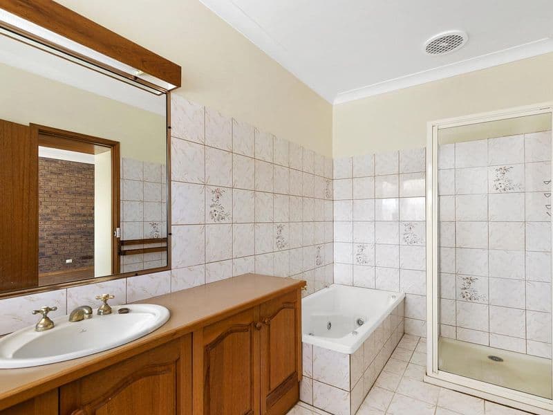 13 Golf links Road, Ararat VIC 3377, Ararat - Thumbnail 7