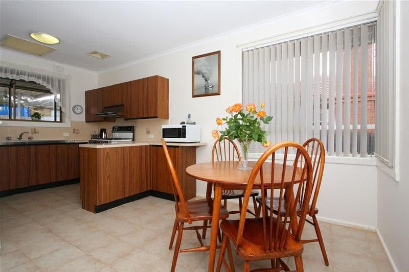 66 Orana Drive, WATSONIA VIC 3087, Watsonia - Thumbnail 3