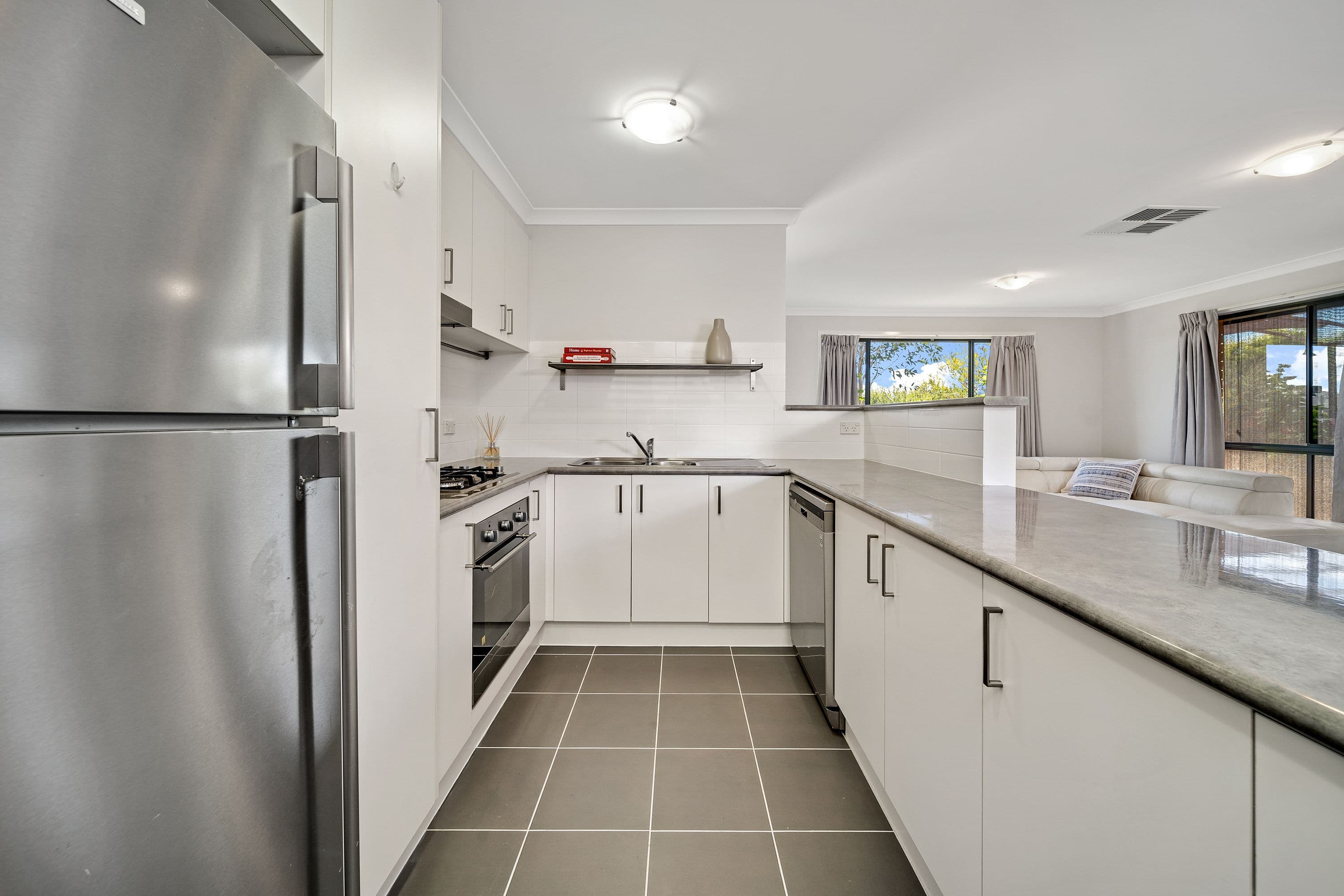 186 Macfarlane Burnet Avenue, Macgregor ACT 2615, Macgregor - Thumbnail 5