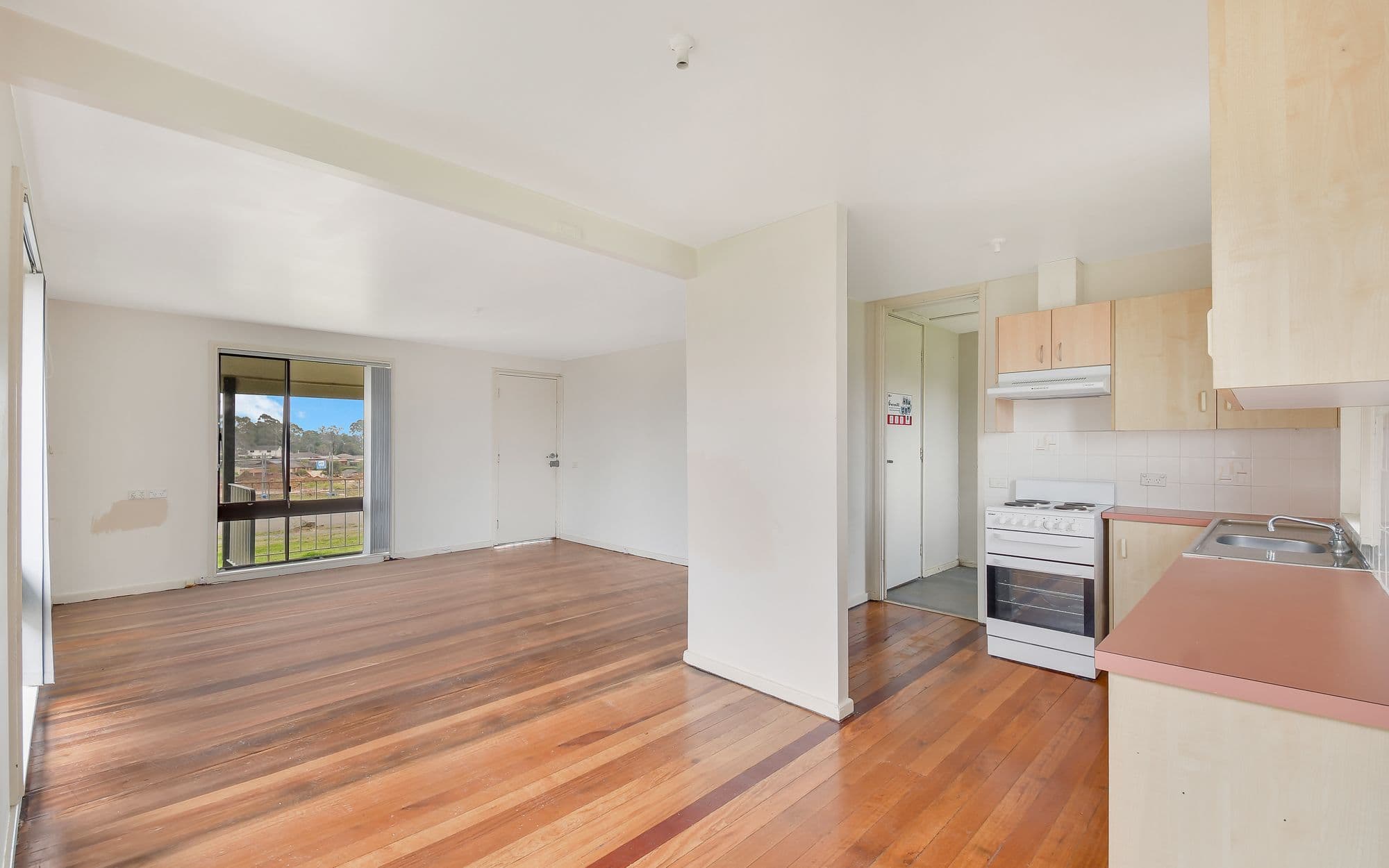 6 Waterhouse Place, Airds NSW 2560, Airds - Thumbnail 3
