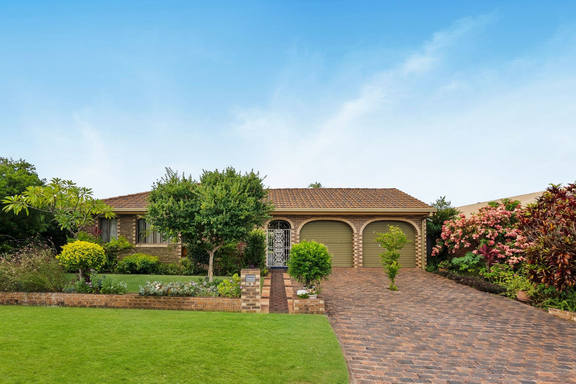27 Devenish Street, Sunnybank QLD 4109, Sunnybank - Thumbnail 2