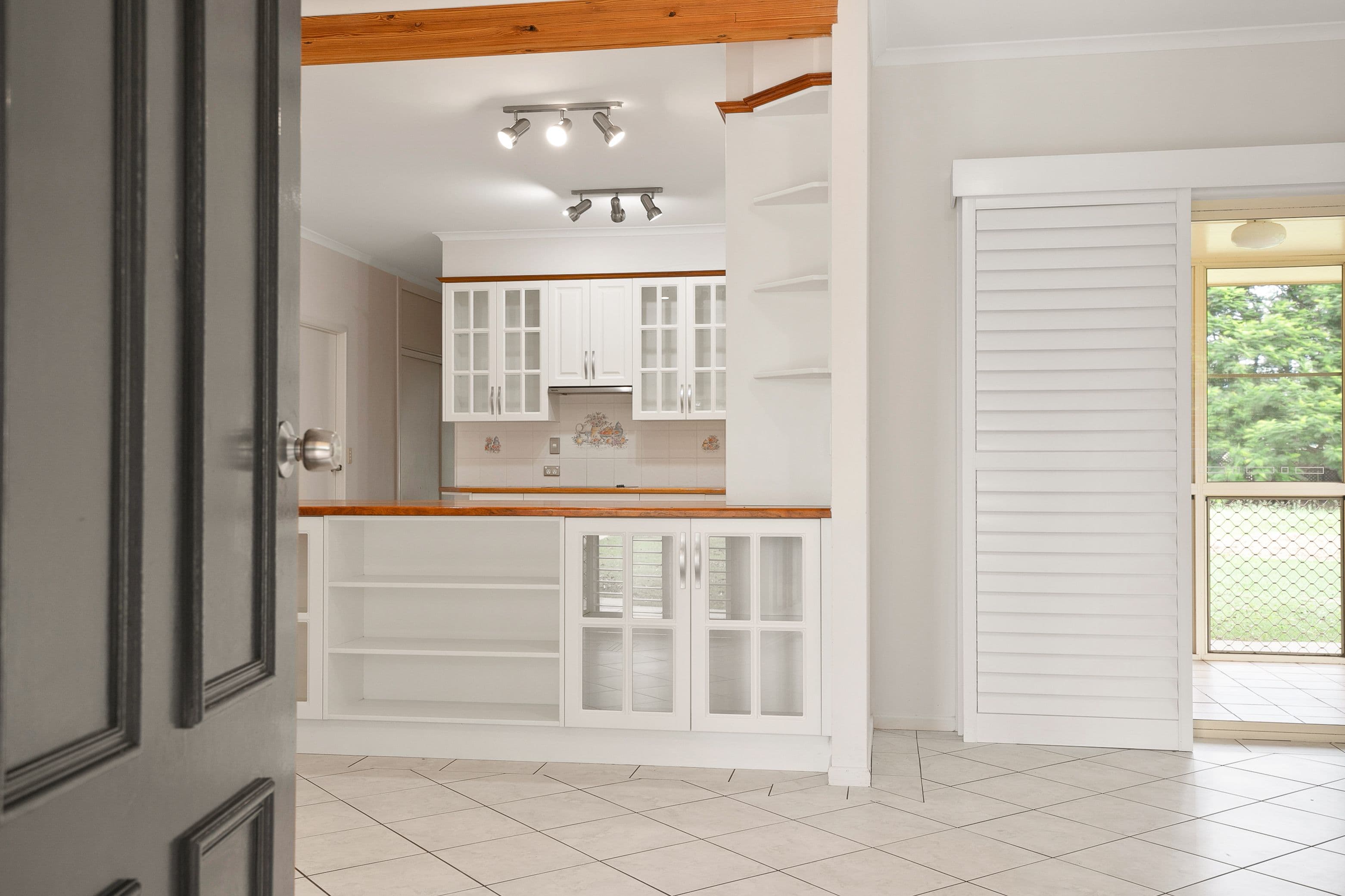 23 Cunningham Drive, Emerald QLD 4720, Emerald - Thumbnail 5