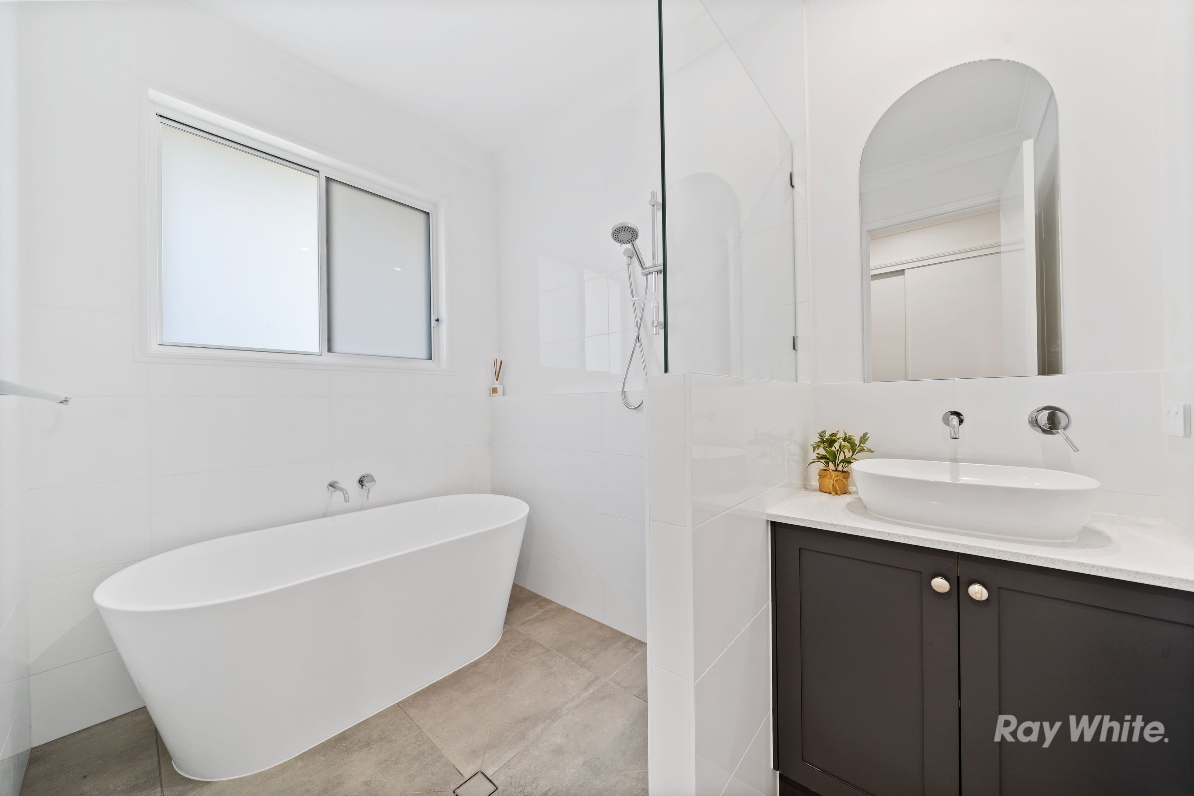 13 Veridian Road, Greenbank QLD 4124, Greenbank - Thumbnail 4