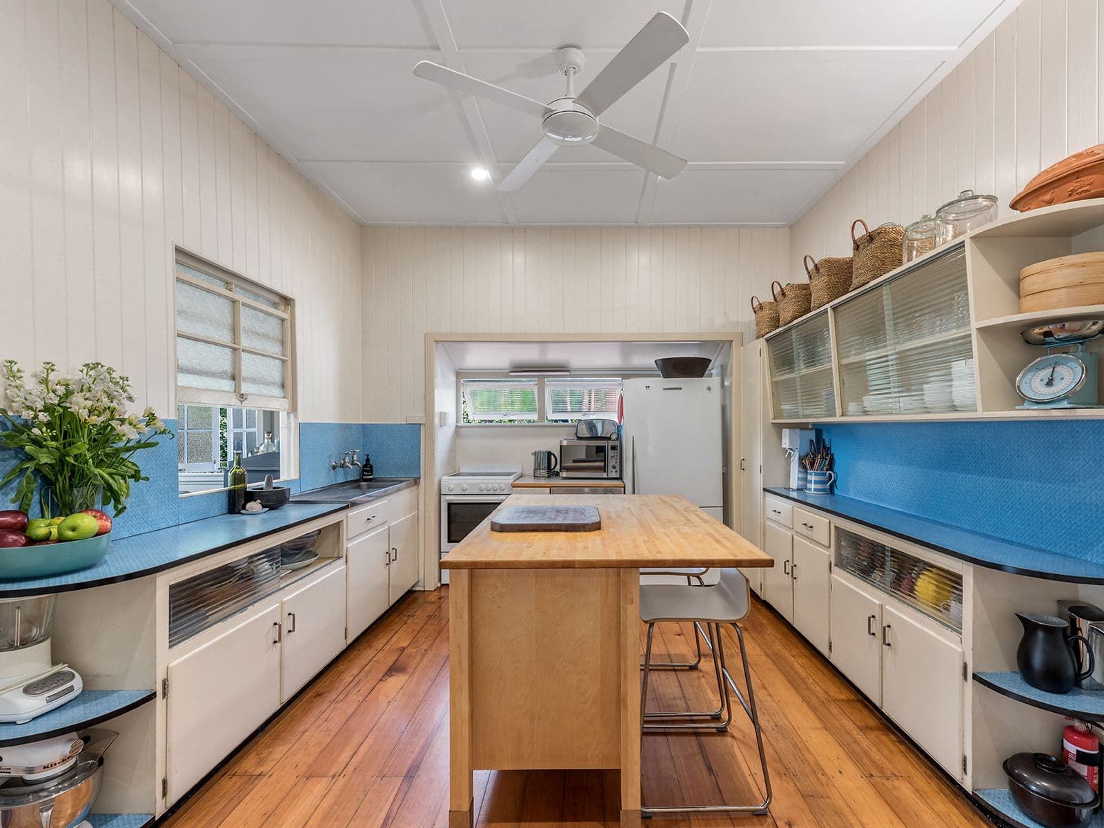 18 Walker Street, Corinda QLD 4075, Corinda - Thumbnail 2
