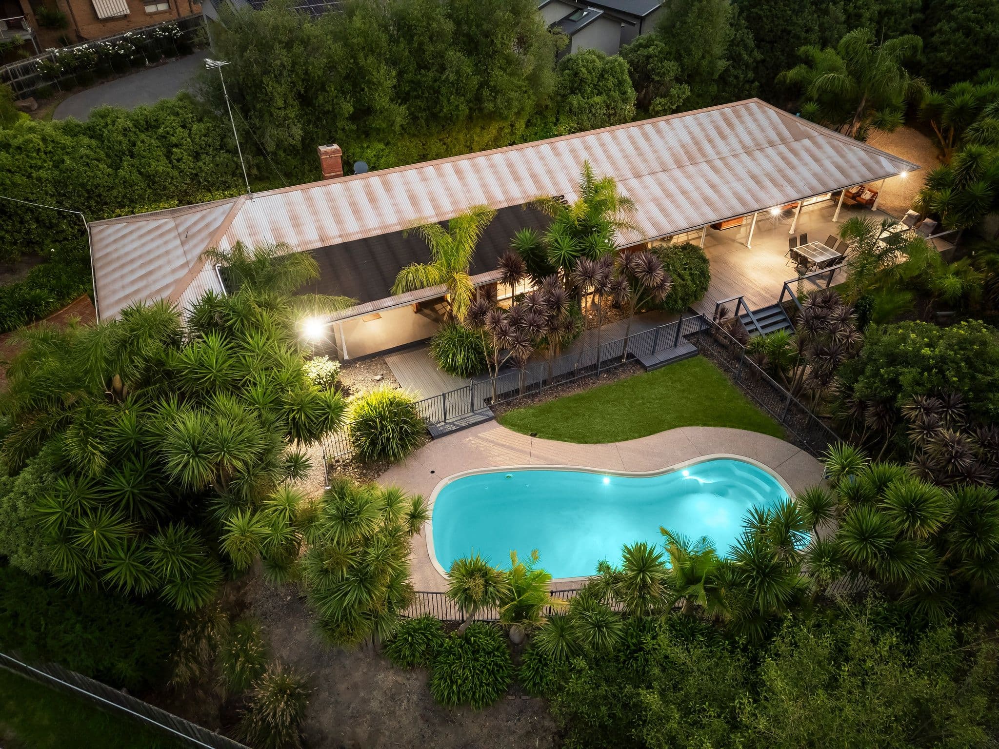 6 Lovitt Close, Diamond Creek VIC 3089, Diamond Creek - Thumbnail 2