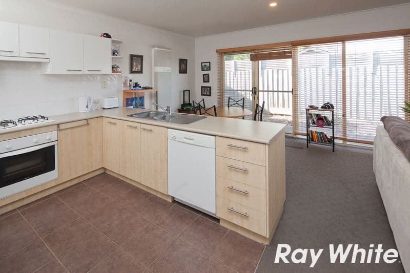 28 Ruby Joy Drive, Somerville VIC 3912, Somerville - Thumbnail 3