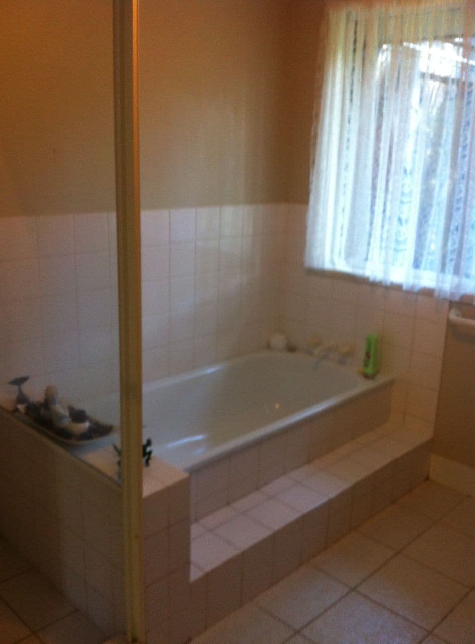 127 Castle Hill Drive North, NERANG QLD 4211, Nerang - Thumbnail 5