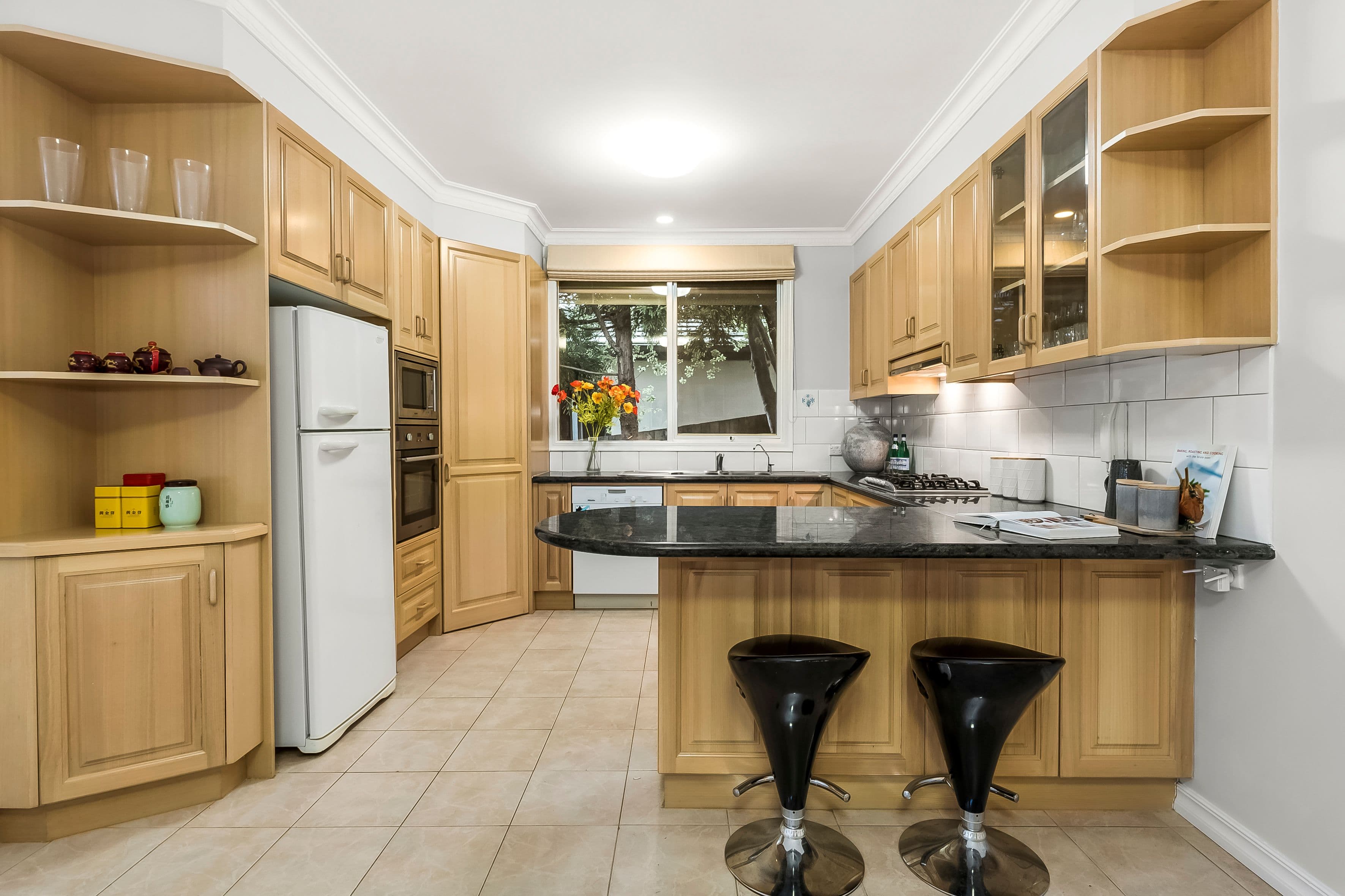 6 Parkdale Avenue, Balwyn VIC 3103, Balwyn - Thumbnail 4