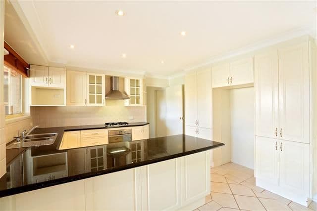 9 Bluebell Close, GLENMORE PARK NSW 2745, Glenmore Park - Thumbnail 4
