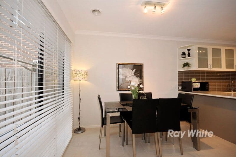 15 Joelson Avenue, SCORESBY VIC 3179, Scoresby - Thumbnail 5
