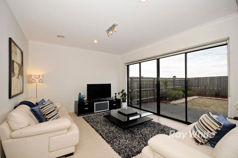 15 Joelson Avenue, SCORESBY VIC 3179, Scoresby - Thumbnail 6