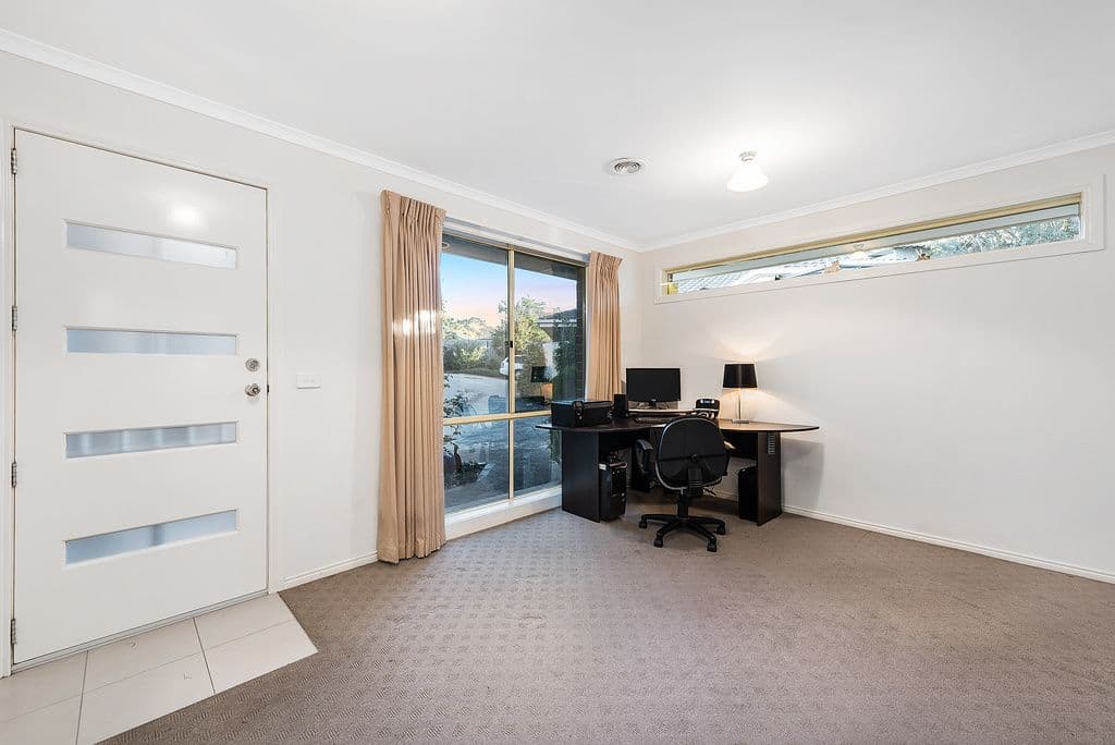 17 WIMBLEDON Court, Mooroolbark VIC 3138, Mooroolbark - Thumbnail 3