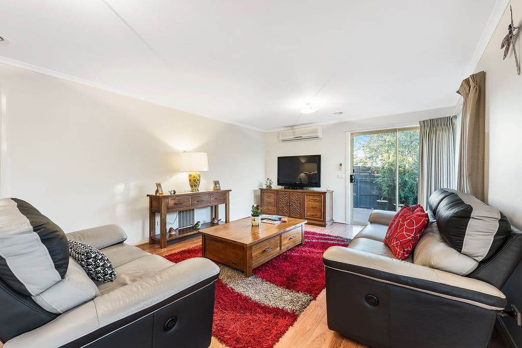 17 WIMBLEDON Court, Mooroolbark VIC 3138, Mooroolbark - Thumbnail 4