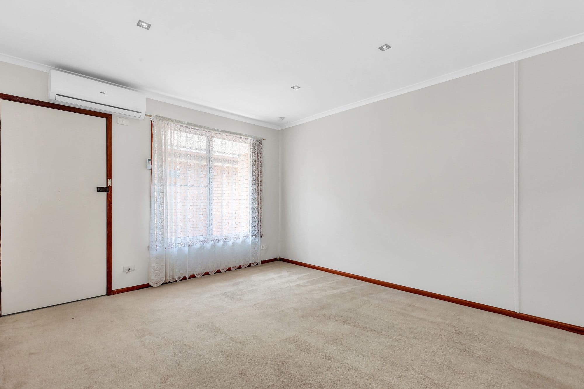 1 Bowman Street, Werribee VIC 3030, Werribee - Thumbnail 2