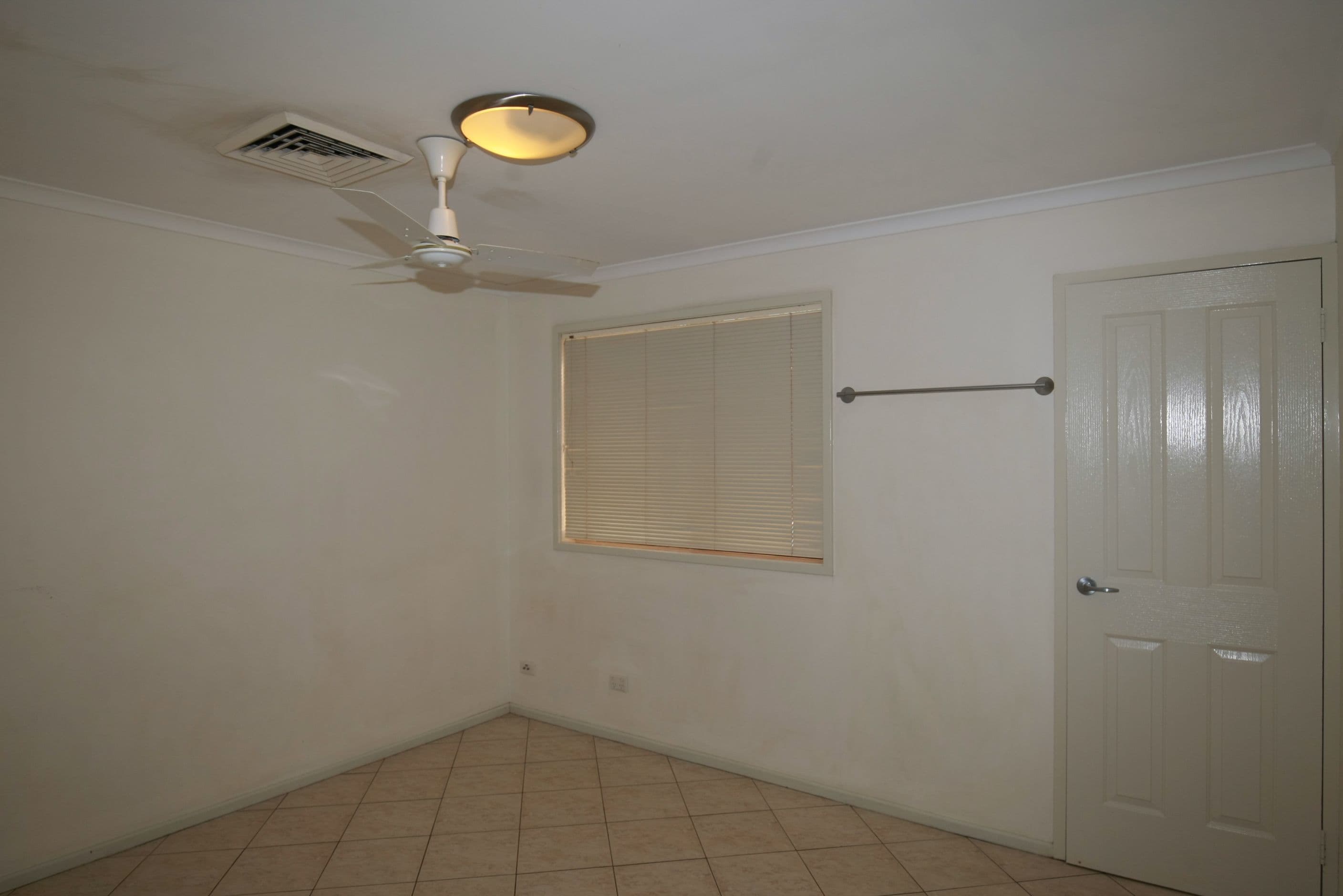 2 Corbett Place, Millars Well WA 6714, Millars Well - Thumbnail 5