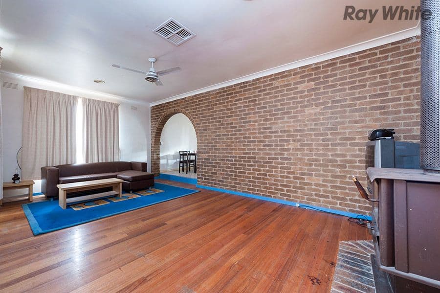 33 Westcott Parade, Rockbank VIC 3335, Rockbank - Thumbnail 3