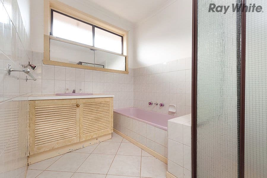 33 Westcott Parade, Rockbank VIC 3335, Rockbank - Thumbnail 5