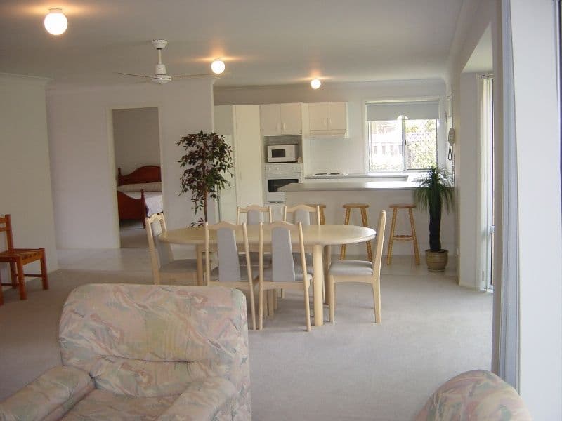 3 Styer Circuit, BURLEIGH WATERS QLD 4220, Burleigh Waters - Thumbnail 4