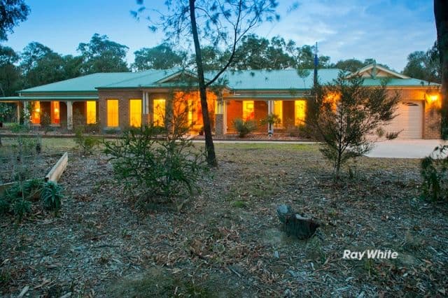 10 Bellbird Court, LANGWARRIN VIC 3910, Langwarrin - Thumbnail 2